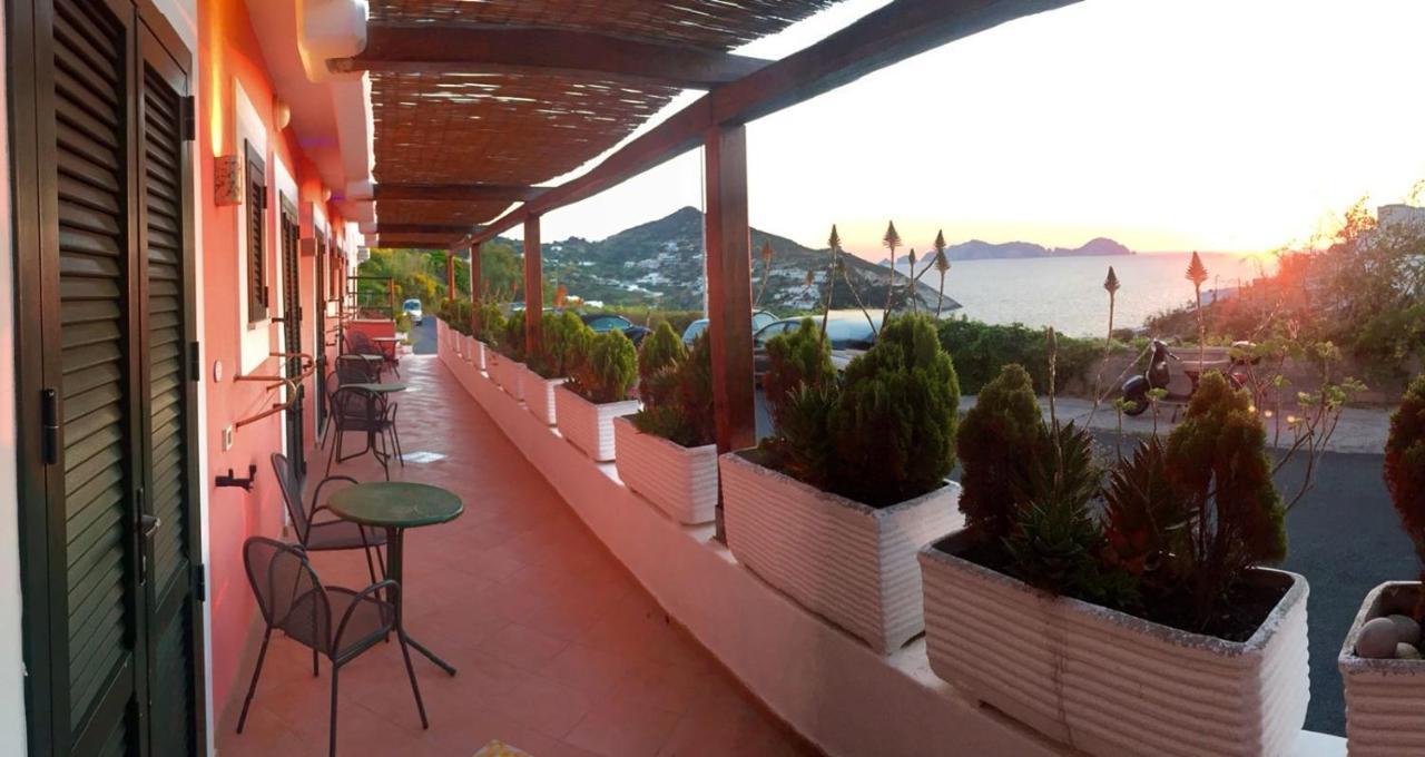 Hotel Ortensia Ponza Exterior photo