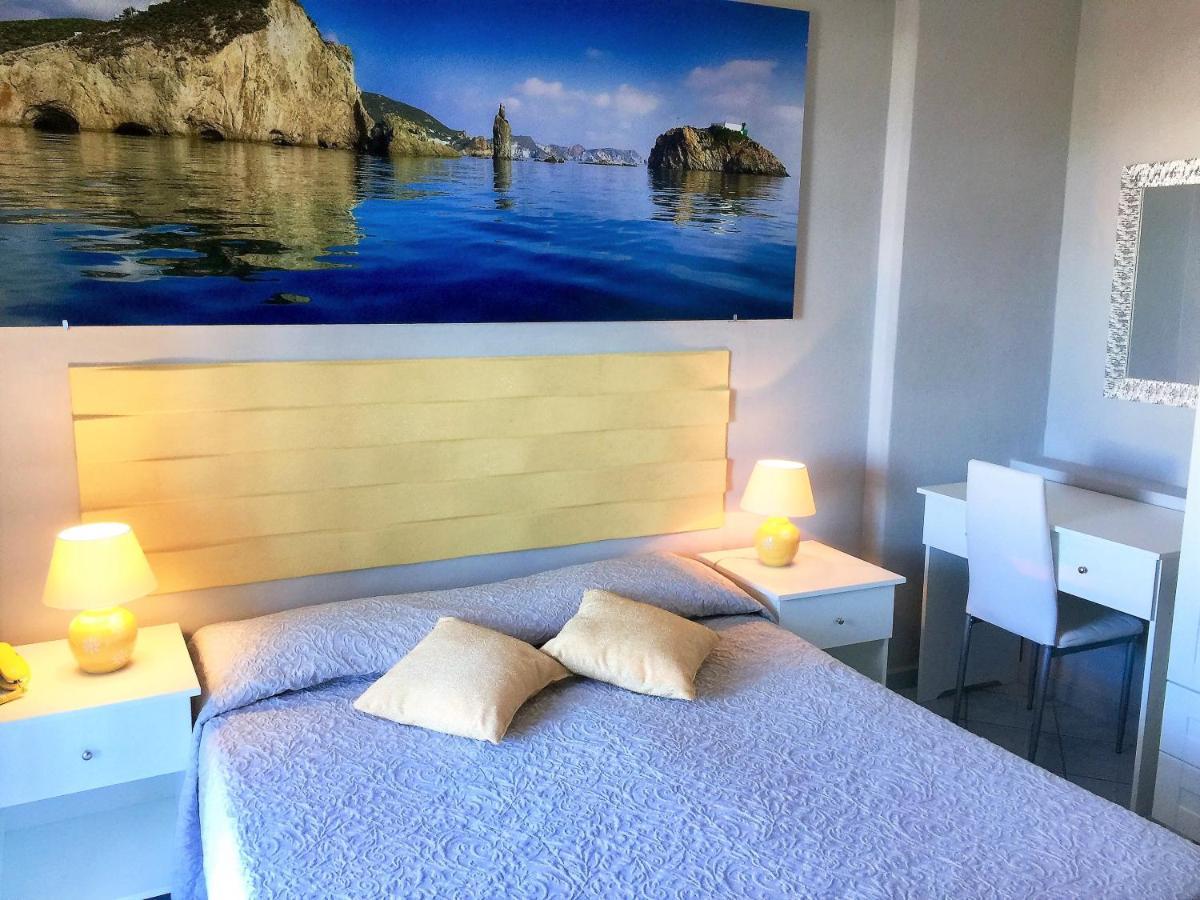 Hotel Ortensia Ponza Exterior photo