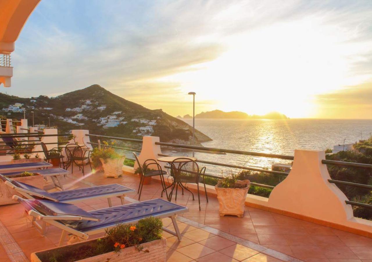 Hotel Ortensia Ponza Exterior photo