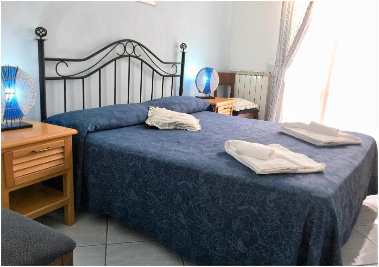 Hotel Ortensia Ponza Exterior photo
