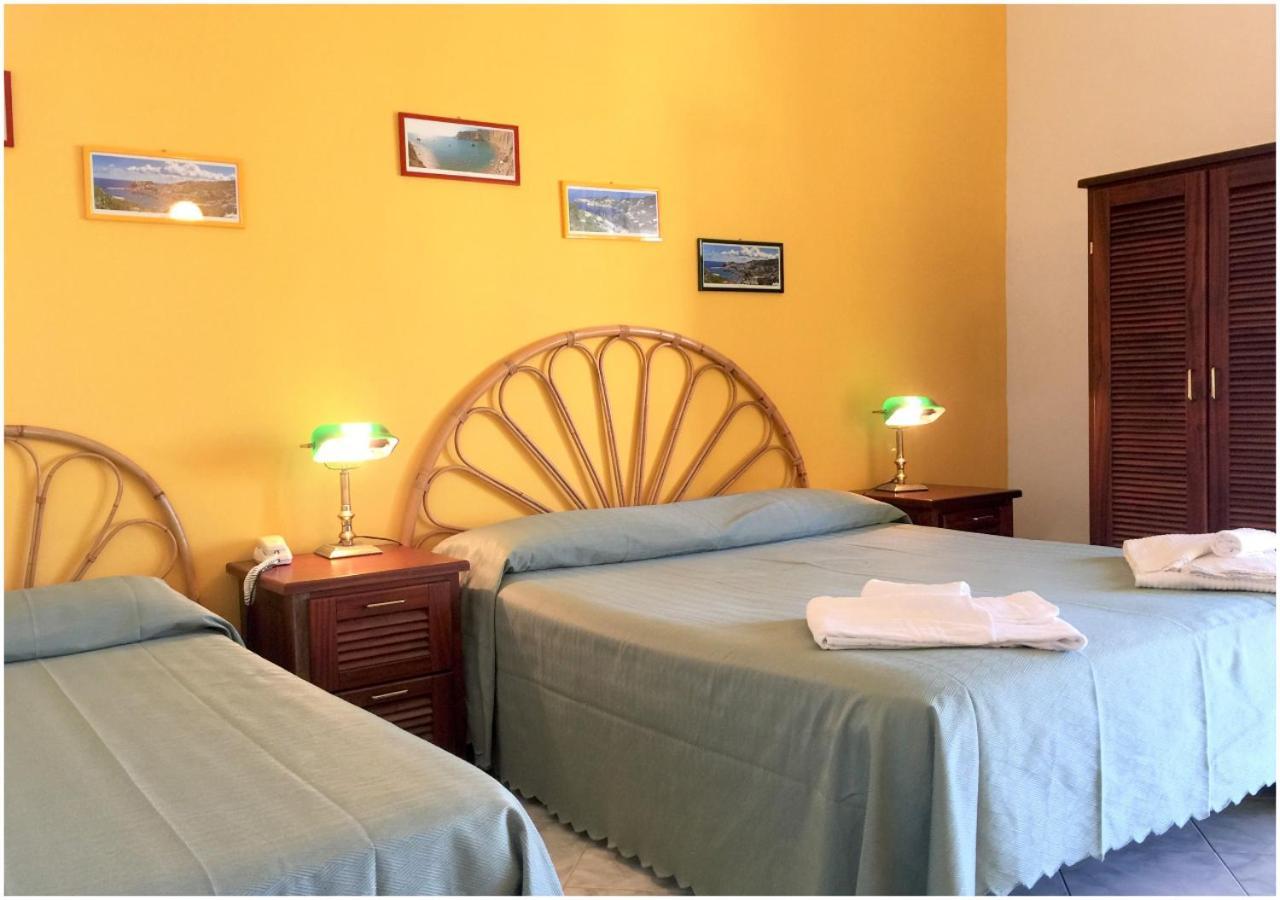 Hotel Ortensia Ponza Exterior photo