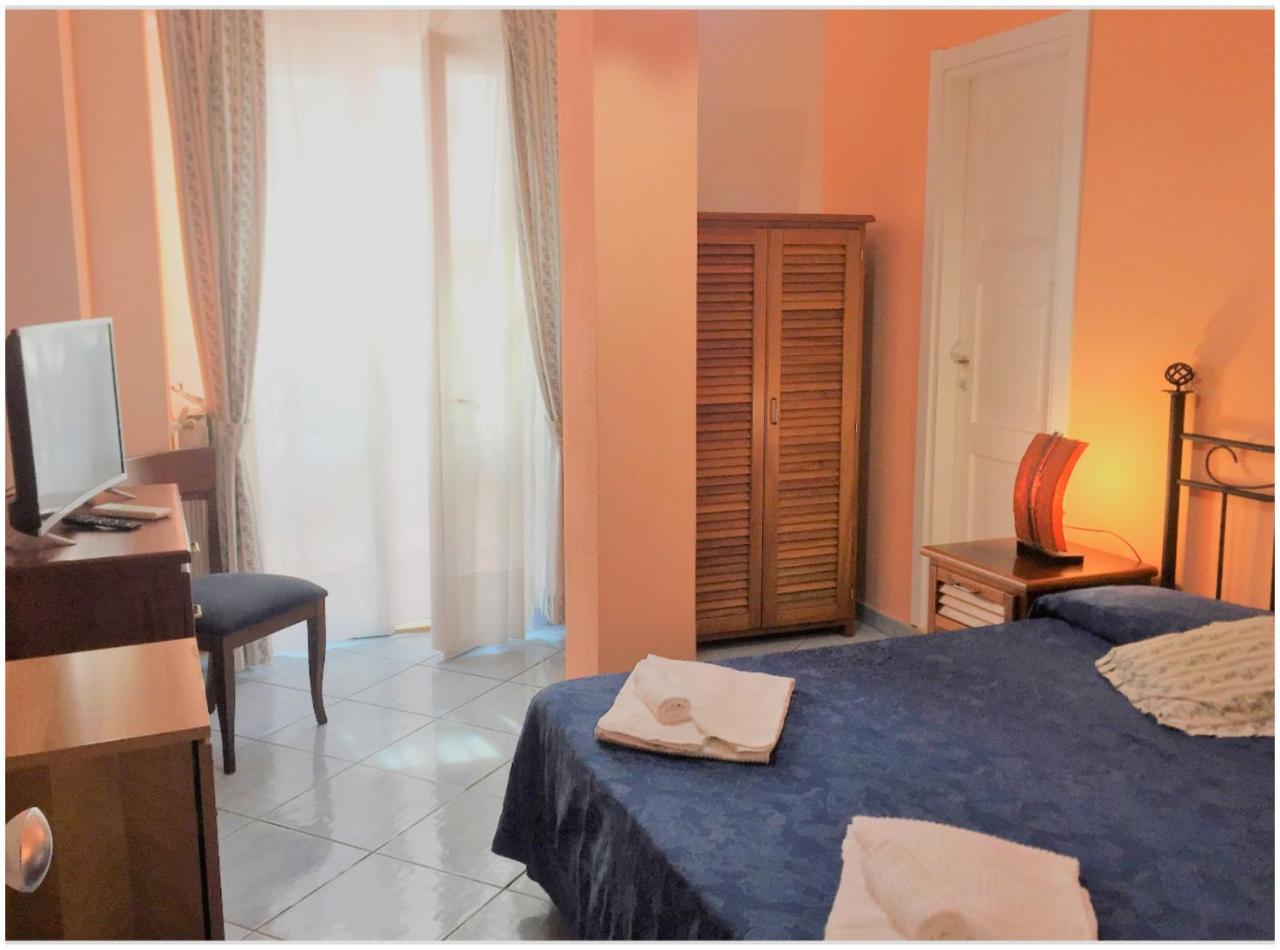 Hotel Ortensia Ponza Exterior photo
